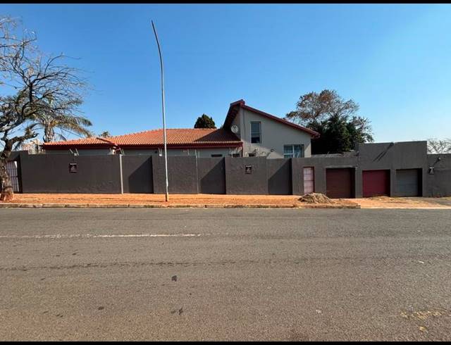 7 BEDROOM HOUSE FOR SALE IN WESTDENE